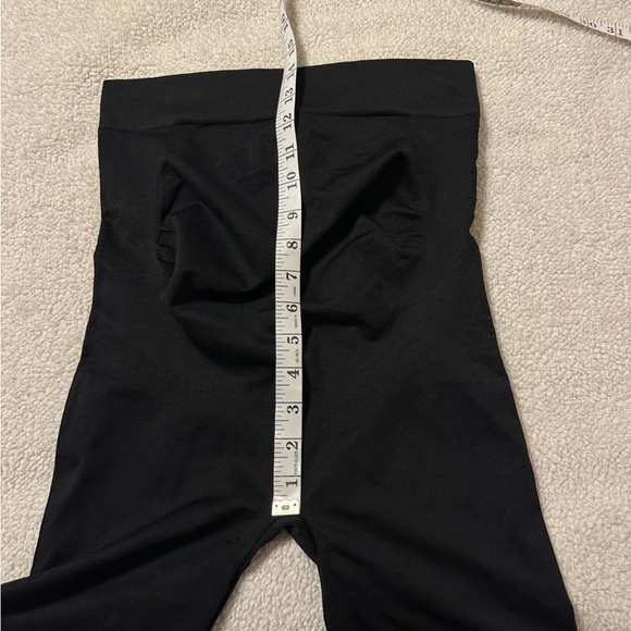 BLANQI Black Maternity Belly Support Crop Leggings - Picture 5 of 8